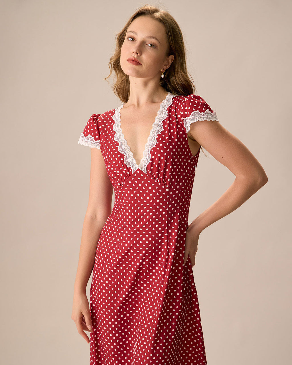 Clara | Red Maxi Dress with Polka Dots and Lace - Novaesta