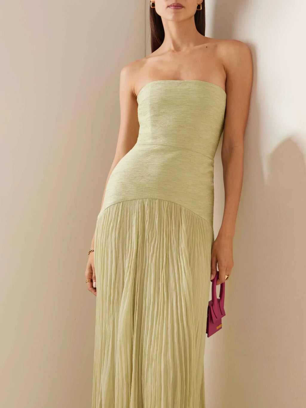 Malia | Draped Dress & Airy Elegance - Novaesta