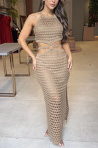 Élia | Textured Maxi Dress with Cut-Out and Ring