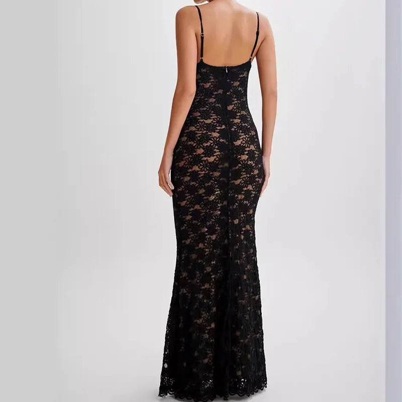 Noa | Cut-Out Black Lace Dress - Novaesta