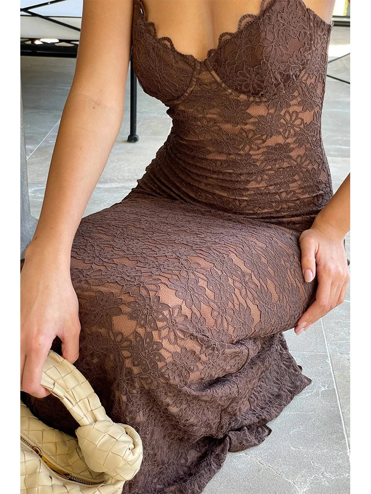 Noa | Cut-Out Black Lace Dress - Novaesta