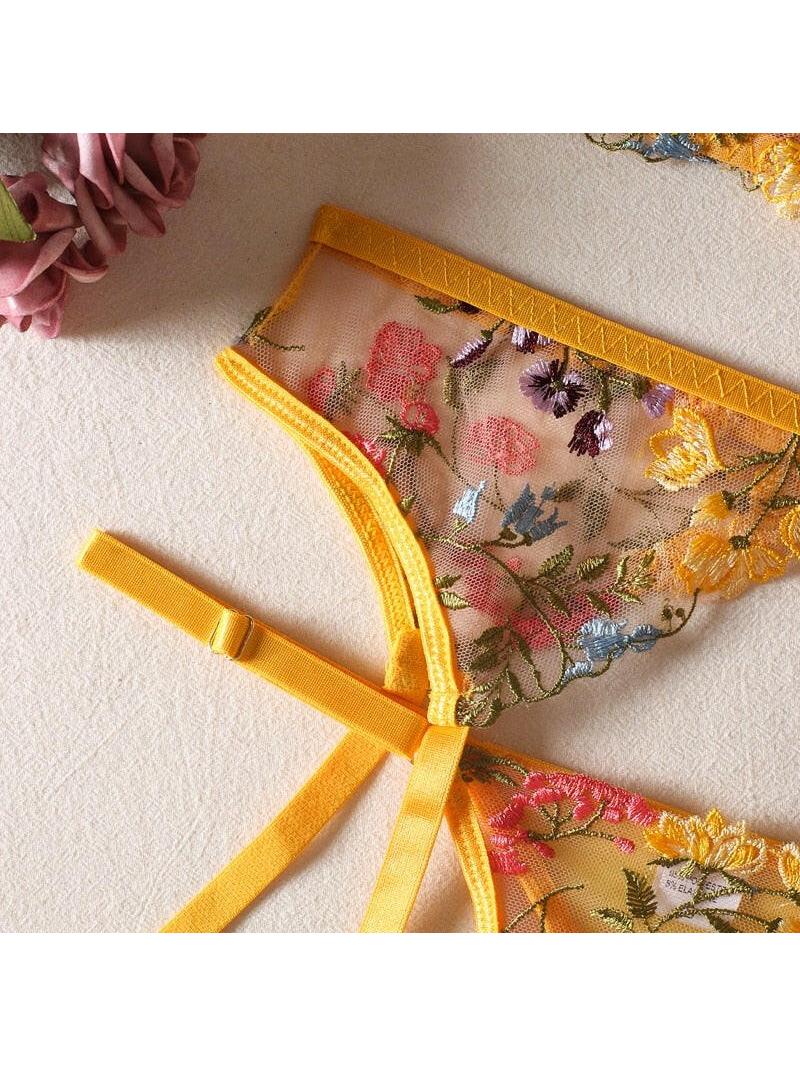 Daisy | 3-Piece French Lingerie Set - Novaesta