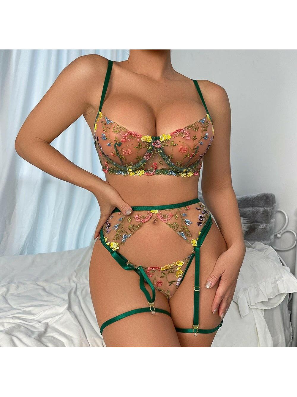 Daisy | 3-Piece French Lingerie Set - Novaesta