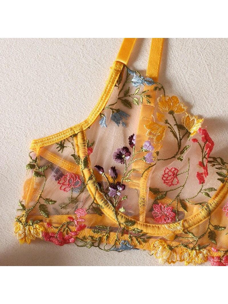 Daisy | 3-Piece French Lingerie Set - Novaesta