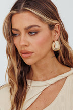 Laureen Ribbed Hoop Earrings in Gold