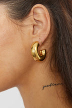 Chunky Claro Gold Hoop Earrings
