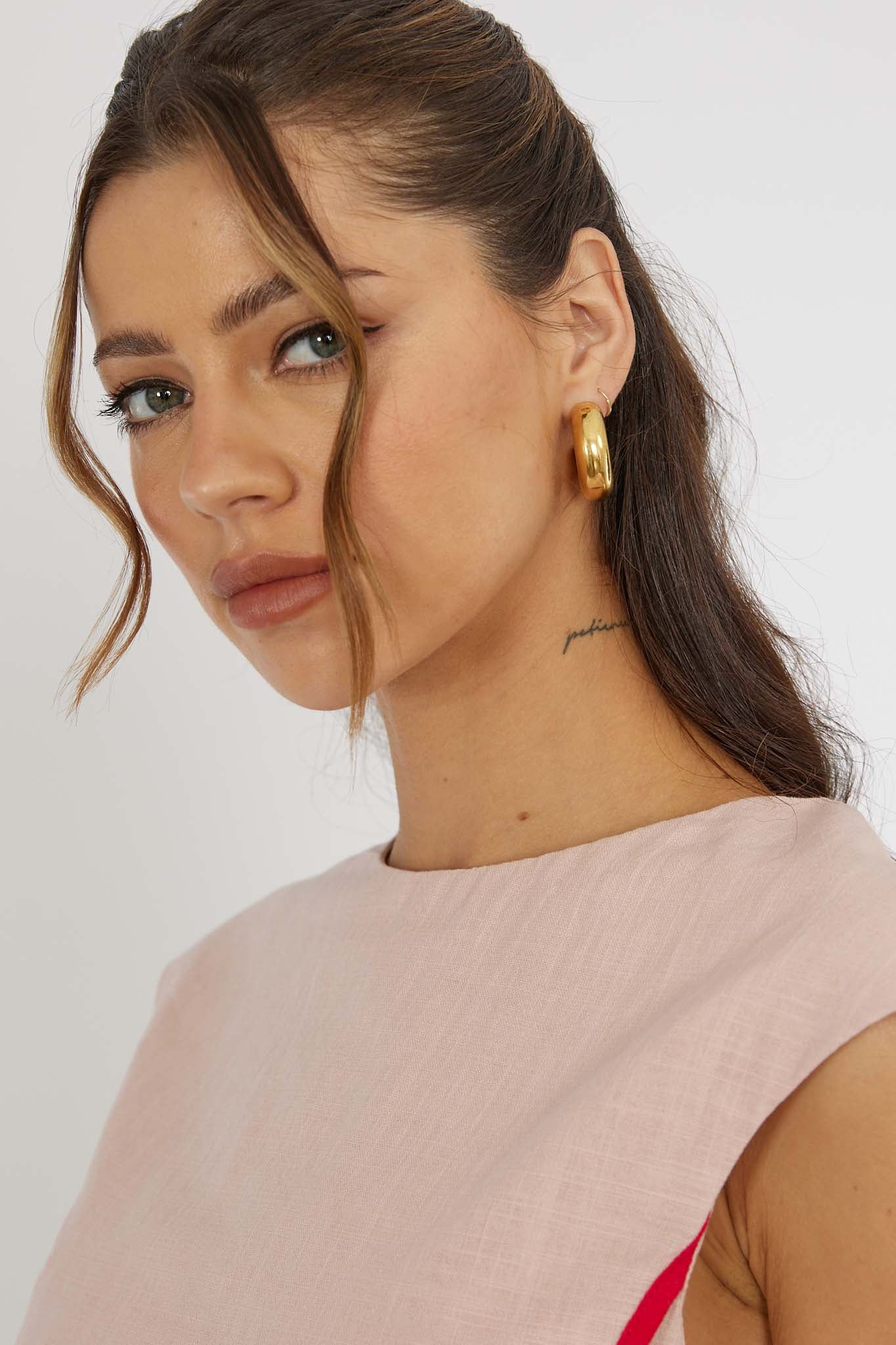 Chunky Claro Gold Hoop Earrings