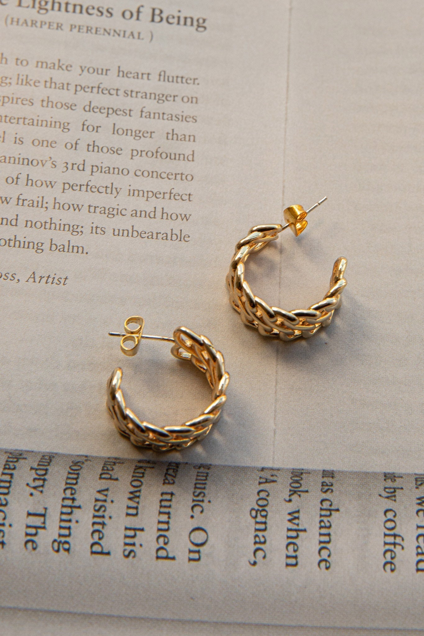 Open Hoop Earrings Damian in Gold