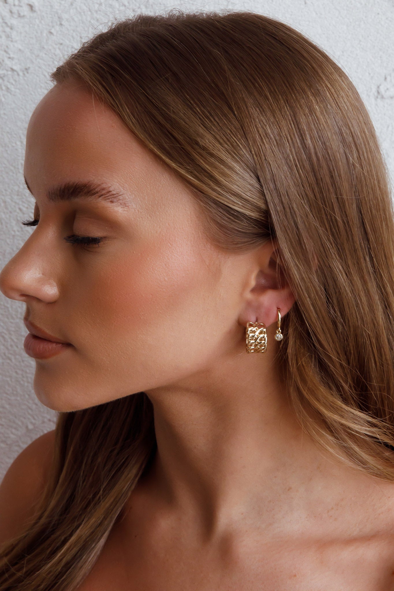 Open Hoop Earrings Damian in Gold