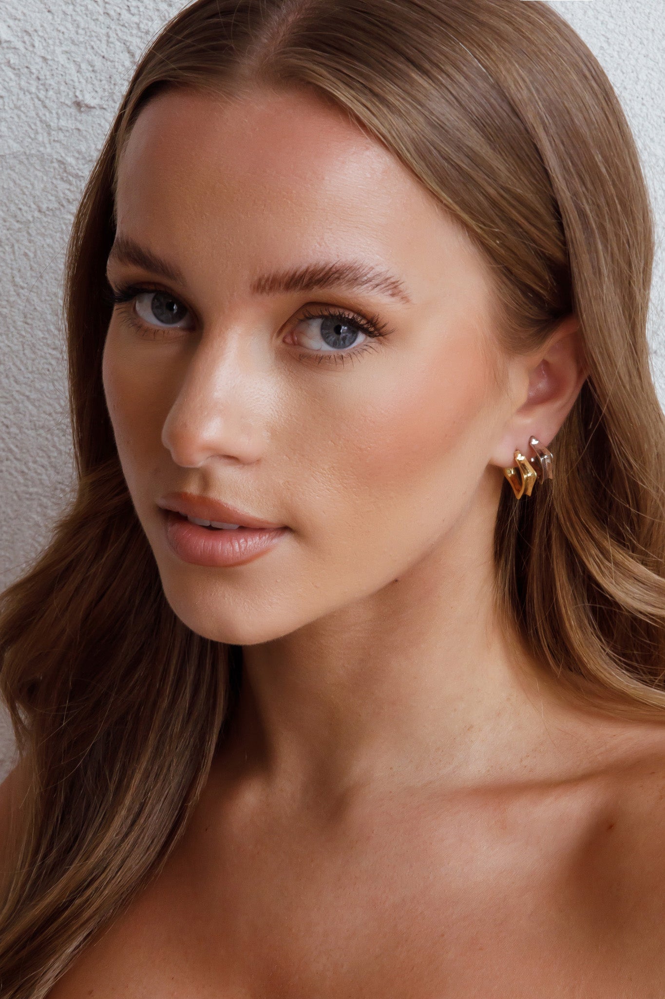 Open Hoop Earrings Isis in Silver