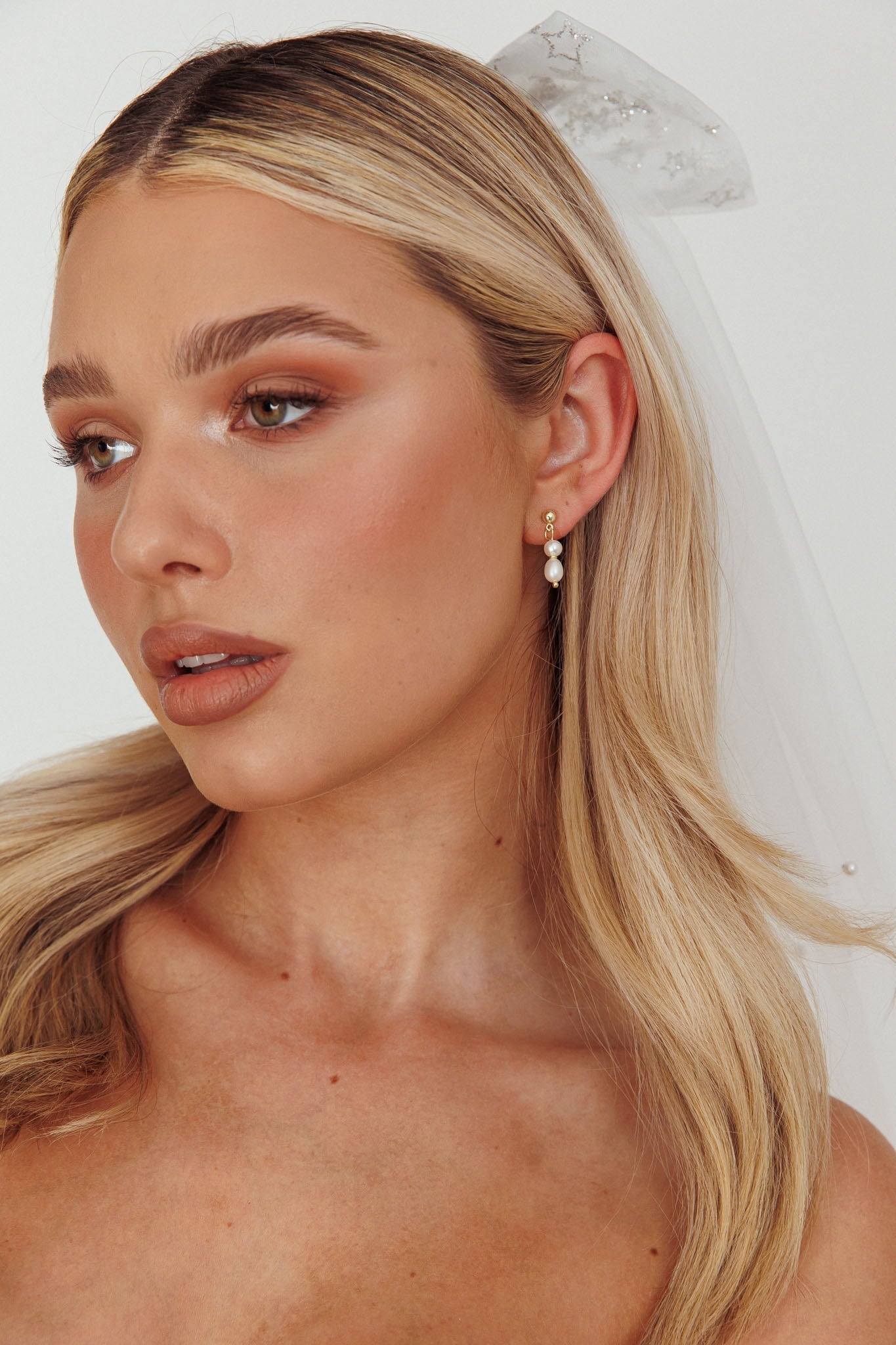Julia Gold Pearl Earrings