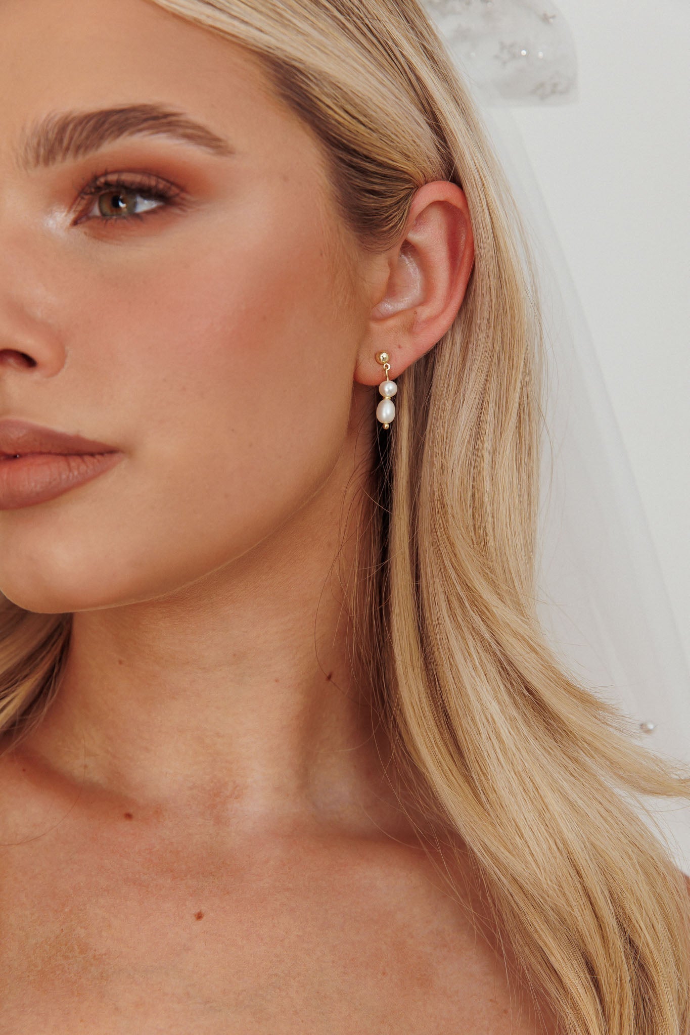 Julia Gold Pearl Earrings