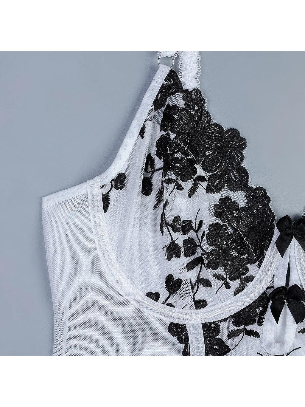 Grazia's Lingerie Set - Novaesta