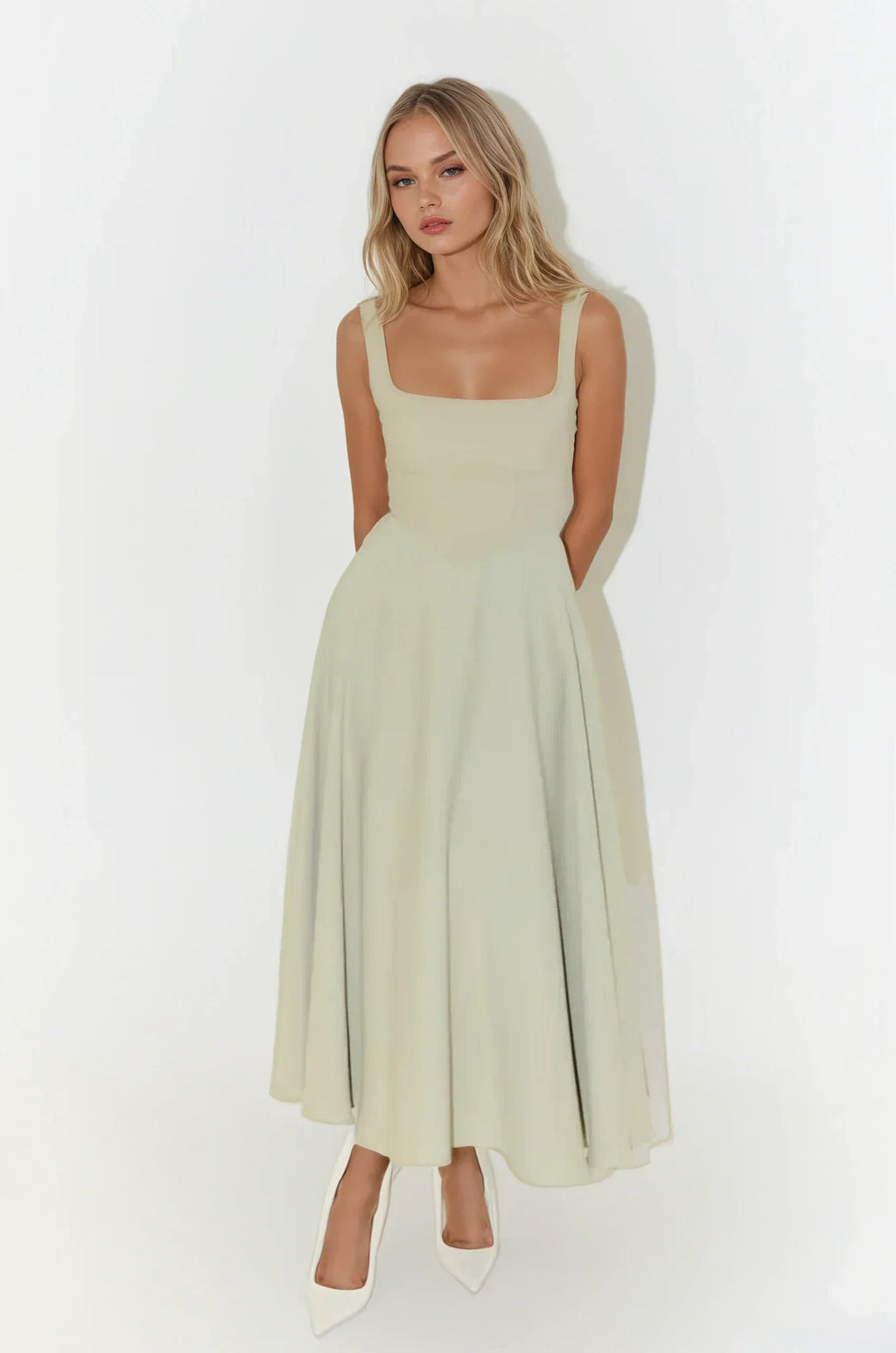 Lilou | Pure Dress & Natural Elegance - Novaesta