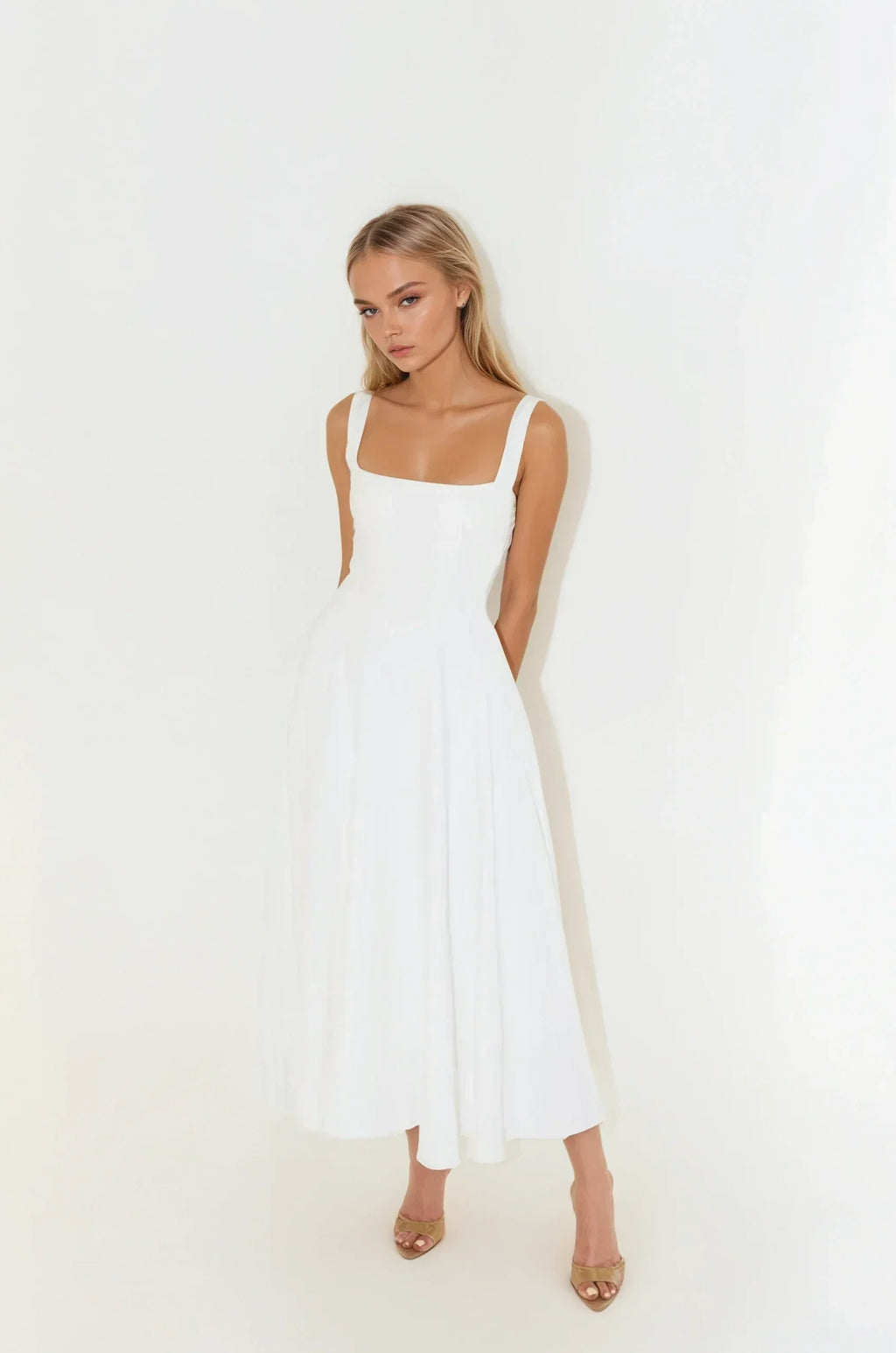 Lilou | Pure Dress & Natural Elegance - Novaesta