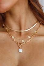 Aria Circle Pearl Pendant Necklace in Gold