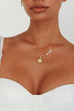 Meliza Necklace in Pearls and Gold Pieces