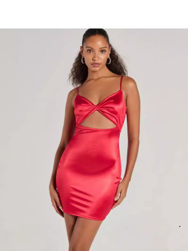 Giselle | Elegant and Sensual Backless Dress - Novaesta