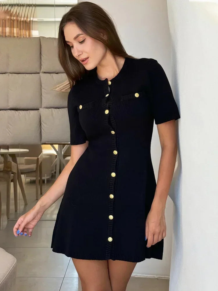 Nina | Fitted Knit Dress & Button Details - Novaesta