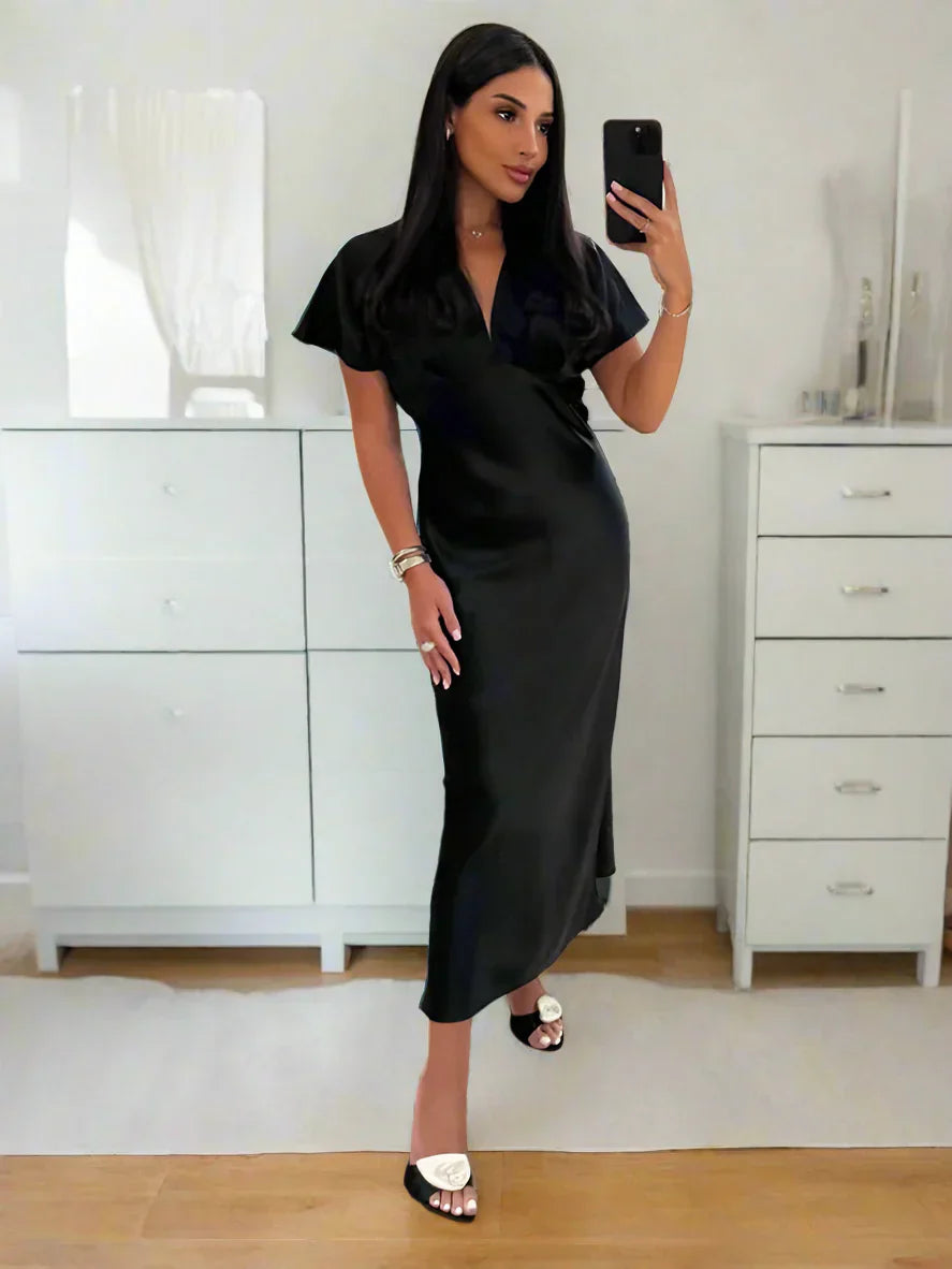 Lina | Elegant V-Neck Satin Dress - Novaesta