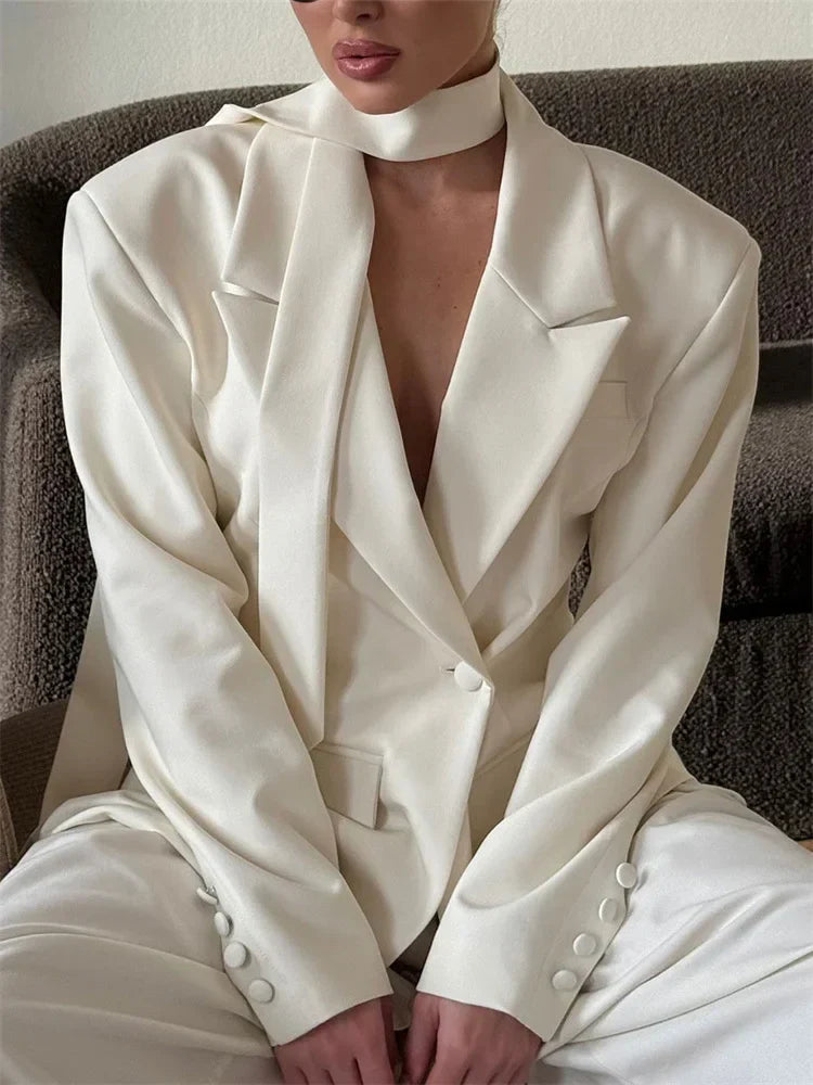 Women’s V-Neck Lace-Up Jacket