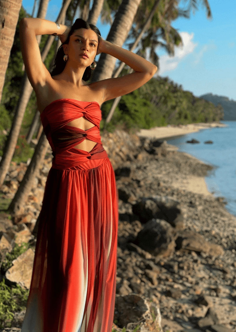 Valentina | Summer Glamour Maxi Dress - Novaesta