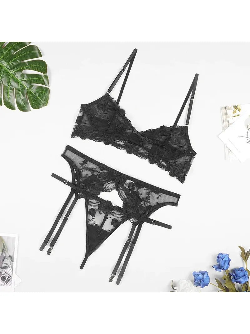 Sutton | 3 Piece Lingerie Set - Novaesta